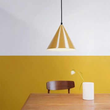 PENDELLAMPA DYBERG LARSEN RON GLANS CURRYGUL