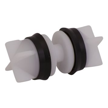 KOLV FM MATTSSON MED MANSCHETTER TILL OMKASTARE