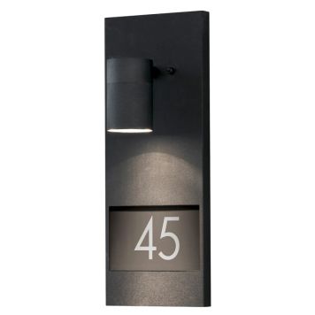 VÄGGLAMPA KONSTSMIDE MODENA MED HUSNUMMER