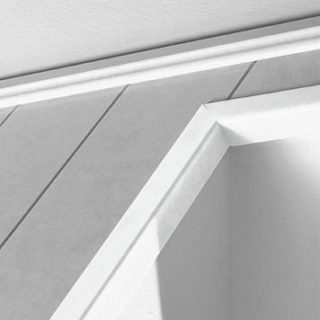 VINKELLIST LOGOCLIC MDF VIT HÖGGLANS 28X28X2600MM