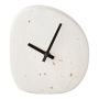 BORDSKLOCKA HOUSE NORDIC LINZ CEMENT VIT 14X15CM