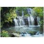 FOTOTAPET KOMAR PURA KAUNUI FALLS